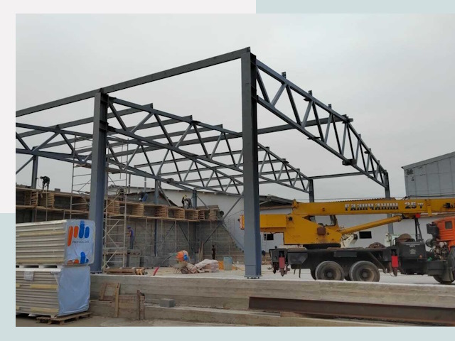 Строительство цехов в Юрге