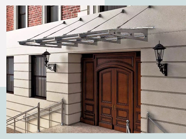 Металлические козырьки от 642 руб. в Юрге